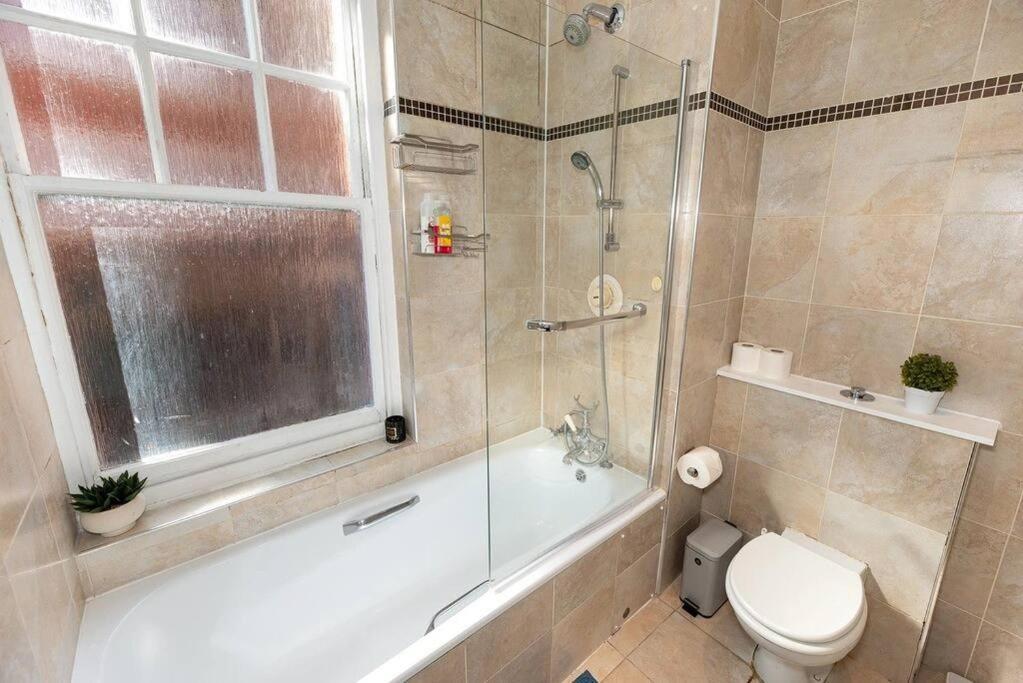 Discover London Central 2 Bedroom In Kensington Luaran gambar