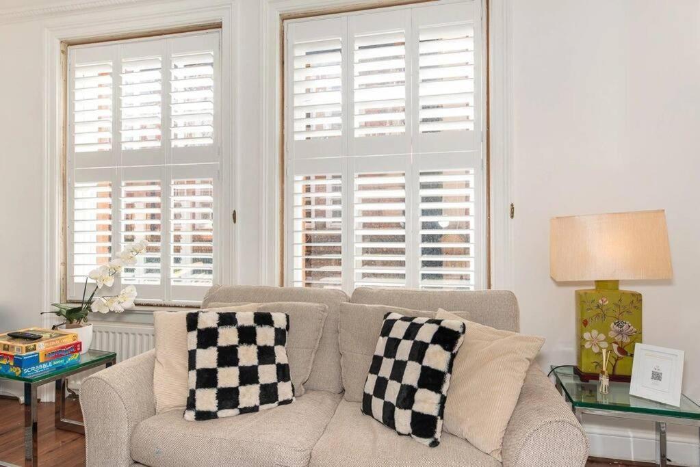 Discover London Central 2 Bedroom In Kensington Luaran gambar