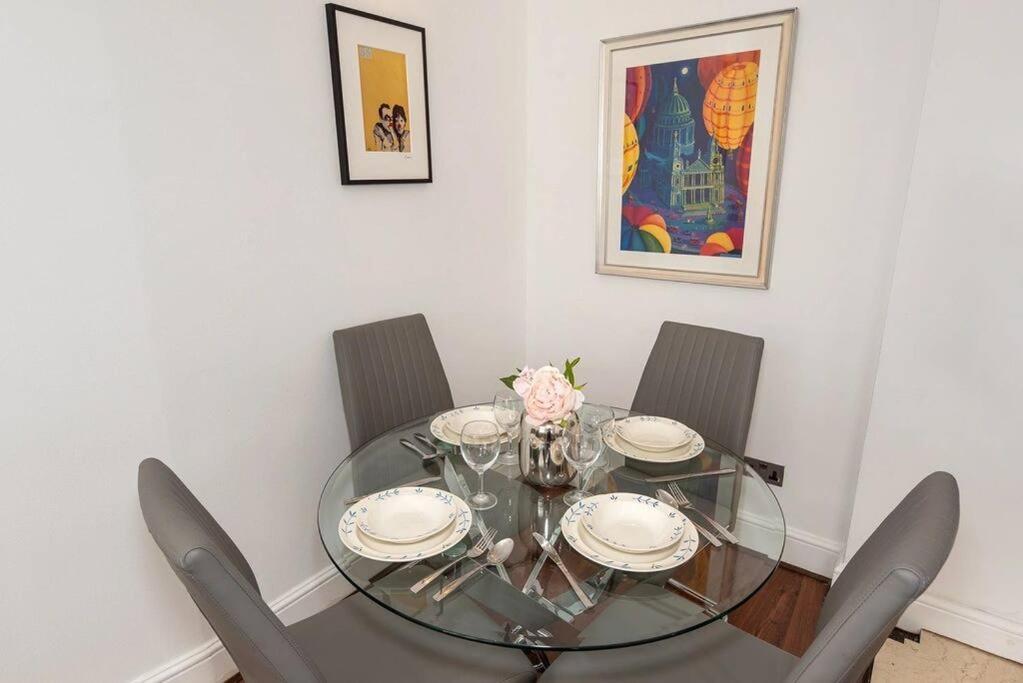 Discover London Central 2 Bedroom In Kensington Luaran gambar